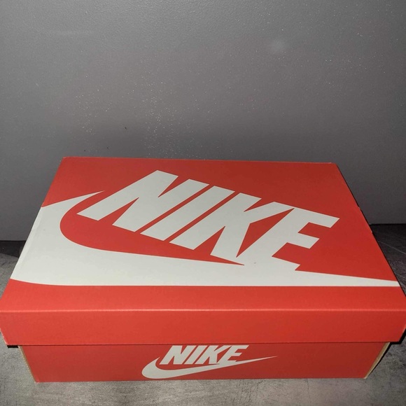 Selling tn air max Dracula 2021 - Picture 6 of 6